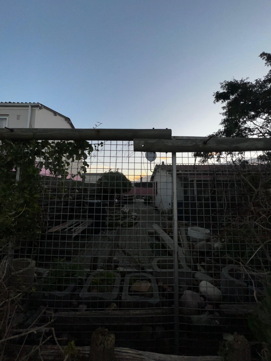 2 Bedroom Property for Sale in Bellville South Western Cape
